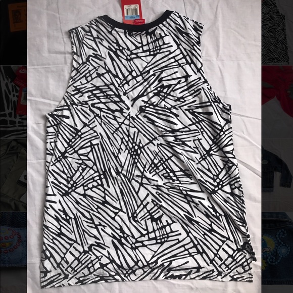 Nike Printed Muscle Tank Top Shirt Size M - Picture 3 of 3